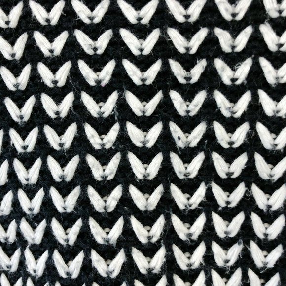 Banana Republic Black & White Chunky Knit Short Sleeve Pullover Sweater - XS - Picture 3 of 5